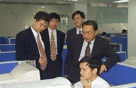 1574153677965738.jpg 640.webp (3).jpg